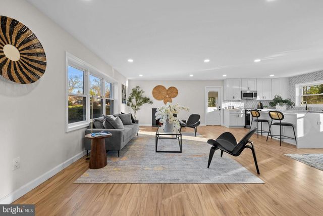 4405 LAUREL RD, Alexandria, VA 22309