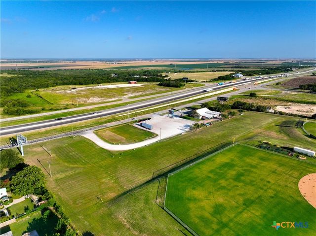 212 S Hickory Street, Abbott, TX 76621