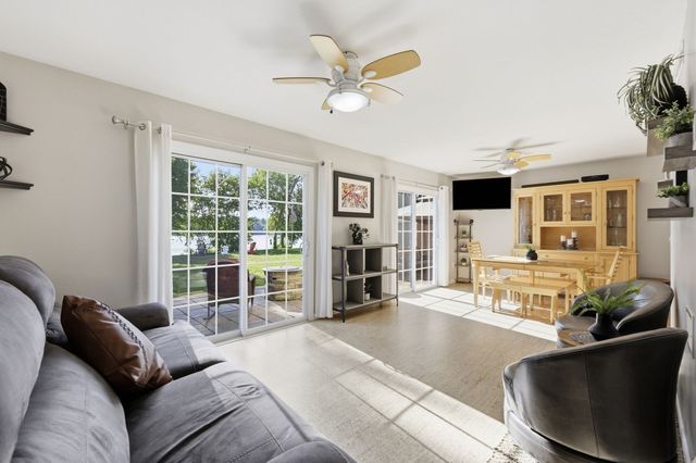 63 Autumn St, Agawam, MA 01001