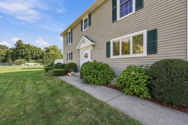63 Autumn St, Agawam, MA 01001