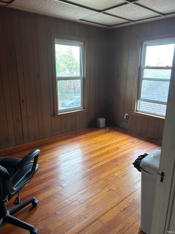 2009 Leer Street, South Bend, IN 46613