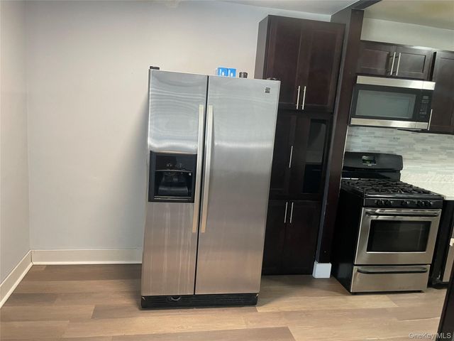 1 Sadore Lane 2W, Yonkers, NY 10710