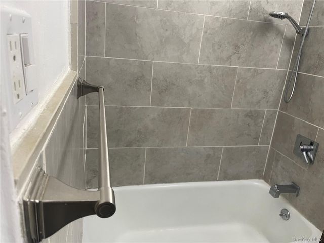 1 Sadore Lane 2W, Yonkers, NY 10710