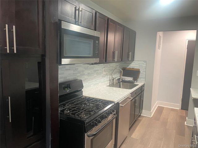 1 Sadore Lane 2W, Yonkers, NY 10710