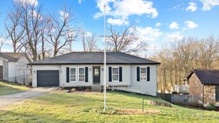 5613 Braulio Ct, Louisville, KY 40291