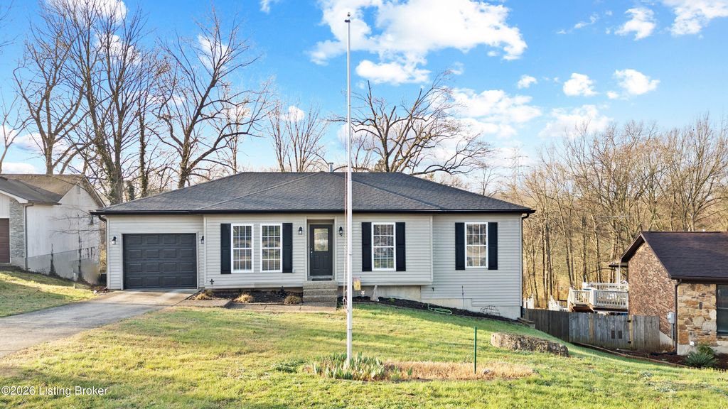 5613 Braulio Ct, Louisville, KY 40291