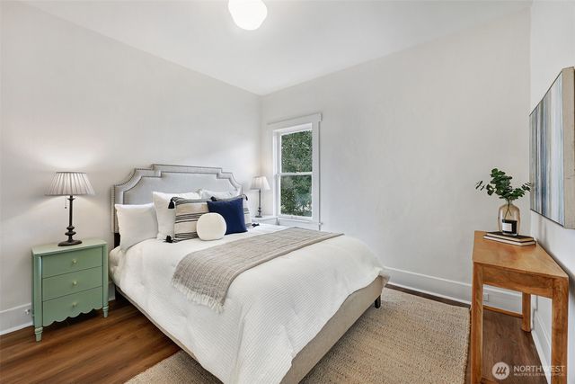 7043 24th Avenue NW, Seattle, WA 98117