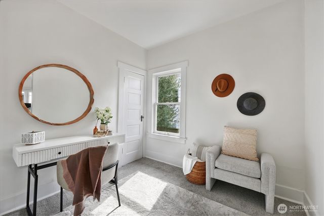 7043 24th Avenue NW, Seattle, WA 98117