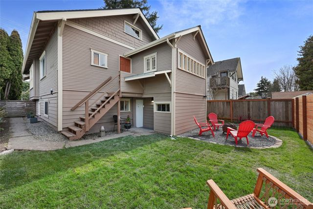 7043 24th Avenue NW, Seattle, WA 98117