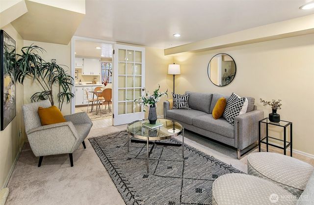 707 Lake Washington Boulevard S, Seattle, WA 98144