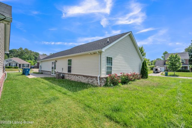 9500 Brady John Ct, Louisville, KY 40229