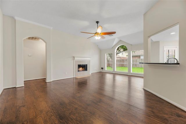 210 Leisure Drive, Stafford, TX 77477