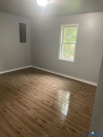1105 Tabb Ave, Hopewell, VA 23860