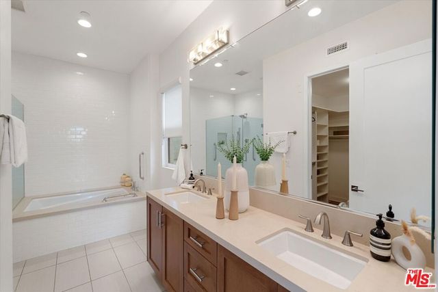 5850 Mcconnell Avenue 1, Playa Vista, CA 90094