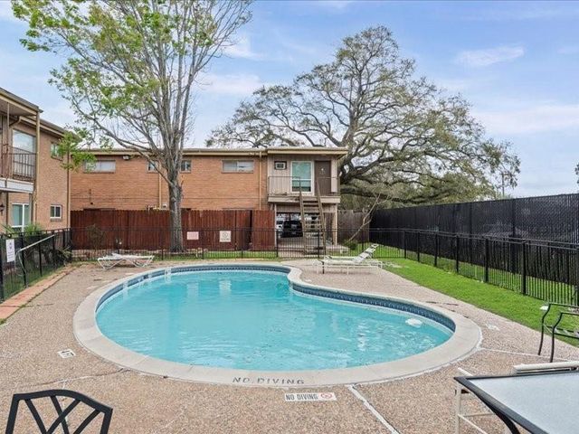8110 Albacore Drive 12, Houston, TX 77074