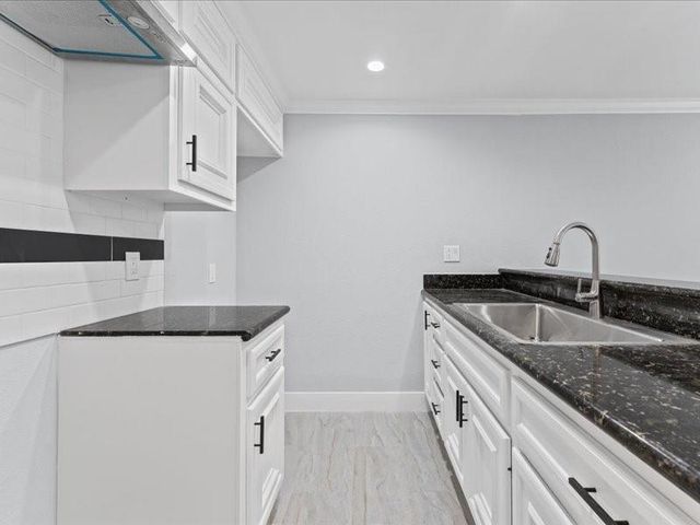 8110 Albacore Drive 12, Houston, TX 77074