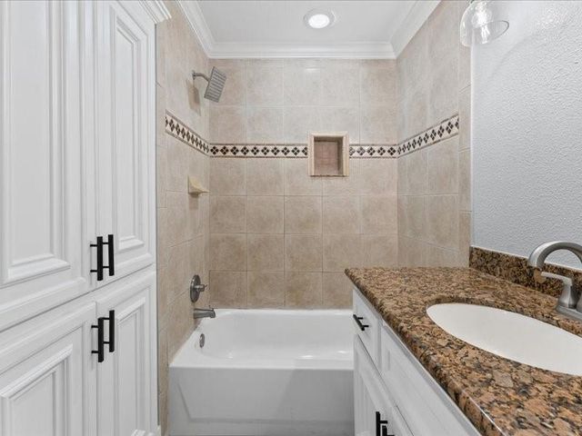 8110 Albacore Drive 12, Houston, TX 77074