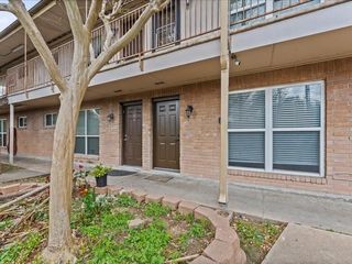 8110 Albacore Drive 12, Houston, TX 77074