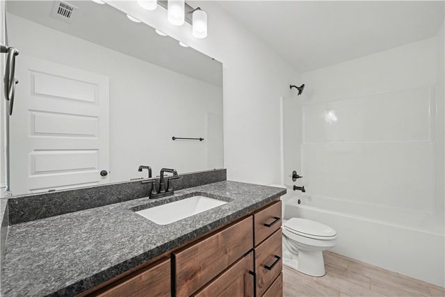 980 Woodbridge Drive, Farmington, AR 72730