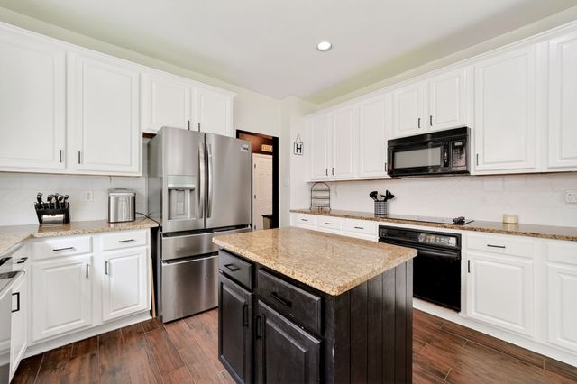 8310 Sawgrass Lane, Rowlett, TX 75089