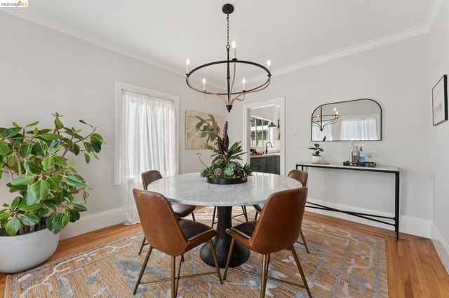 584 Martin St, Oakland, CA 94609