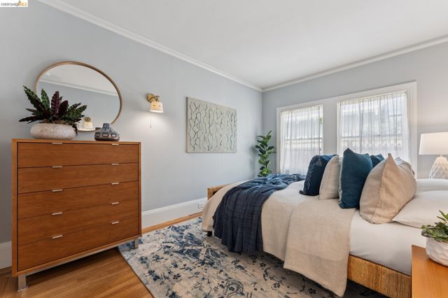 584 Martin St, Oakland, CA 94609