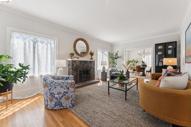 584 Martin St, Oakland, CA 94609