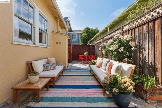 584 Martin St, Oakland, CA 94609