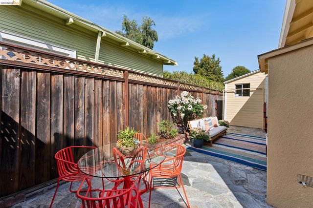 584 Martin St, Oakland, CA 94609