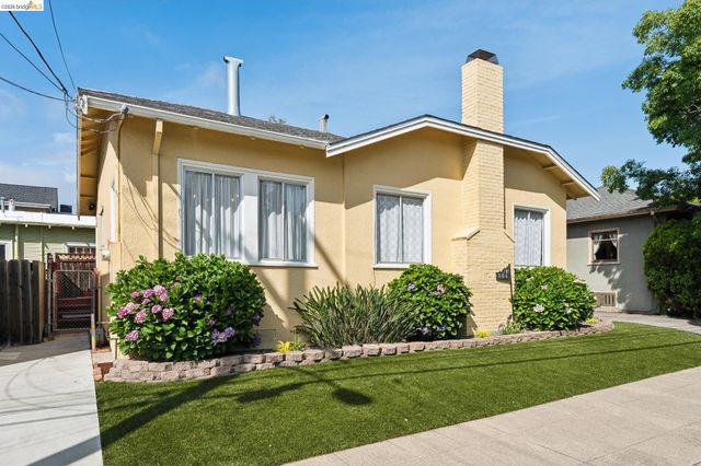 584 Martin St, Oakland, CA 94609