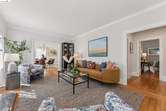584 Martin St, Oakland, CA 94609
