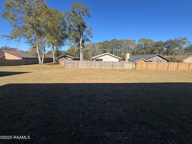 331 White Pine Drive, Lafayette, LA 70501