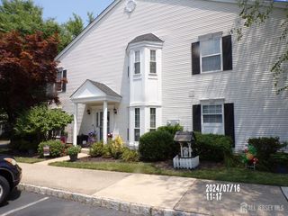 401 Harvest Lane, South Brunswick, NJ 08852