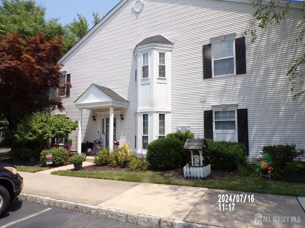 401 Harvest Lane, South Brunswick, NJ 08852