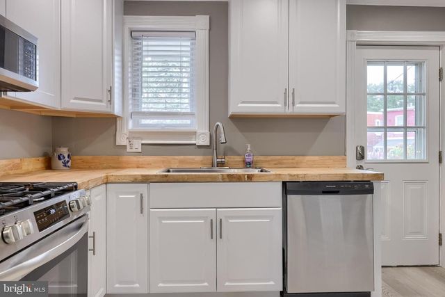 587 ZOOK AVE, Lancaster, PA 17602