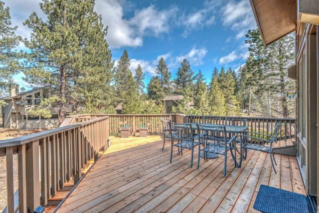 17926 Playoff Lane 3, Sunriver, OR 97707