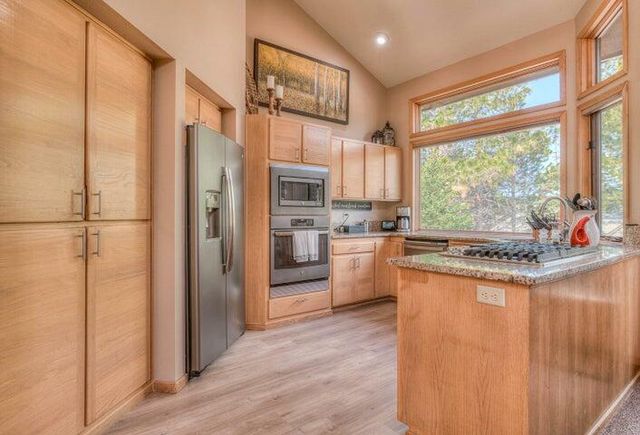 17926 Playoff Lane 3, Sunriver, OR 97707