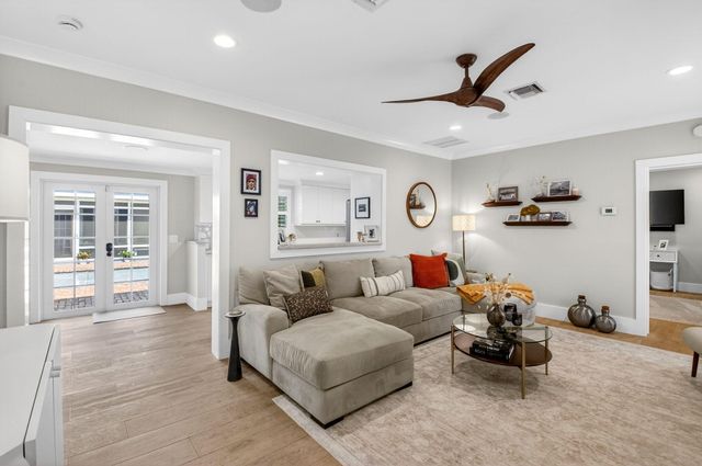 23 Dixie Boulevard, Delray Beach, FL 33444