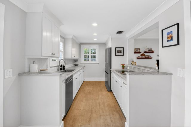 23 Dixie Boulevard, Delray Beach, FL 33444