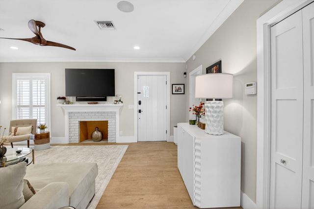 23 Dixie Boulevard, Delray Beach, FL 33444