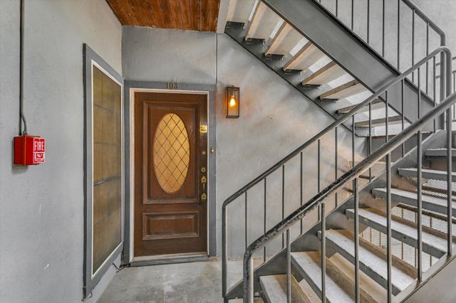 700 S 1ST ST 103, Austin, TX 78704