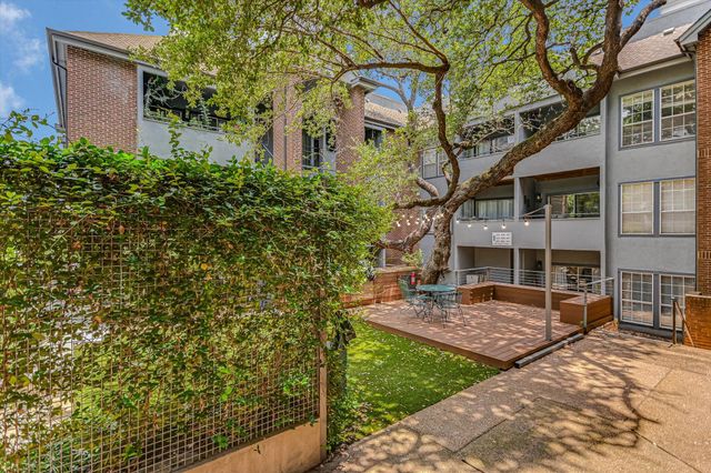 700 S 1ST ST 103, Austin, TX 78704