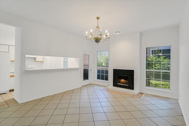 700 S 1ST ST 103, Austin, TX 78704