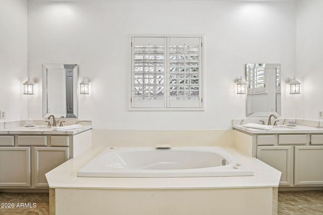 3969 E NAVIGATOR Lane, Phoenix, AZ 85050