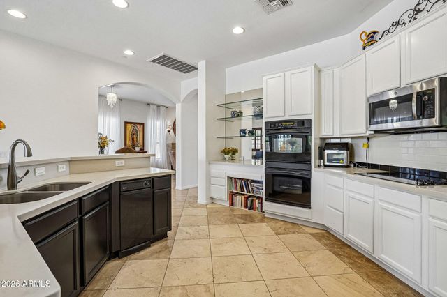 3969 E NAVIGATOR Lane, Phoenix, AZ 85050