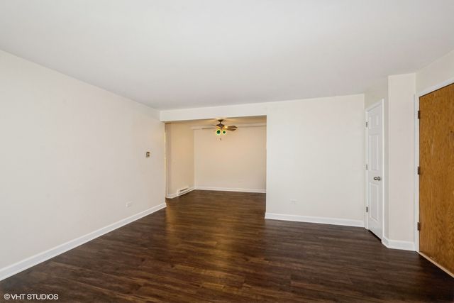 5102 N Leonard Drive 2B, Norridge, IL 60706