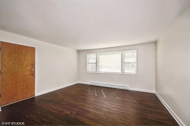 5102 N Leonard Drive 2B, Norridge, IL 60706