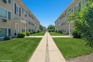 5102 N Leonard Drive 2B, Norridge, IL 60706