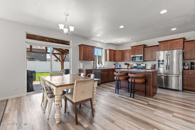 6104 W Alliance ST, Rathdrum, ID 83858