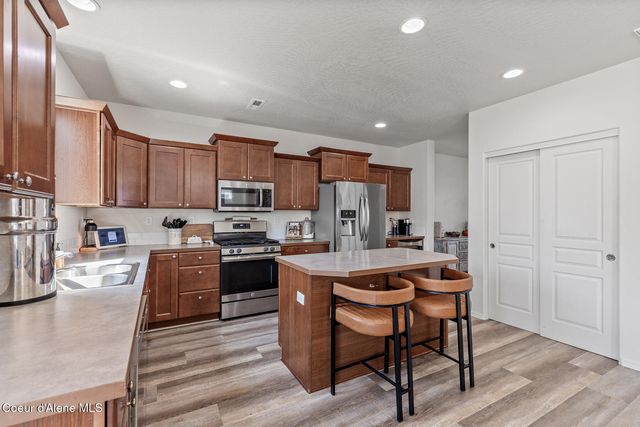6104 W Alliance ST, Rathdrum, ID 83858